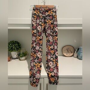 Hollister Gilly Hicks Floral Leggings with Pockets